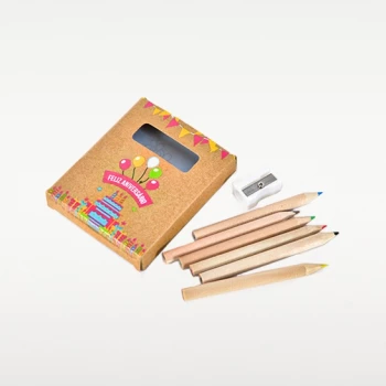 Caixa com lápis, afia e bloco para colorir