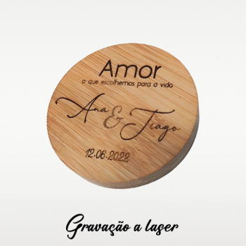 Abre-caricas de madeira personalizado